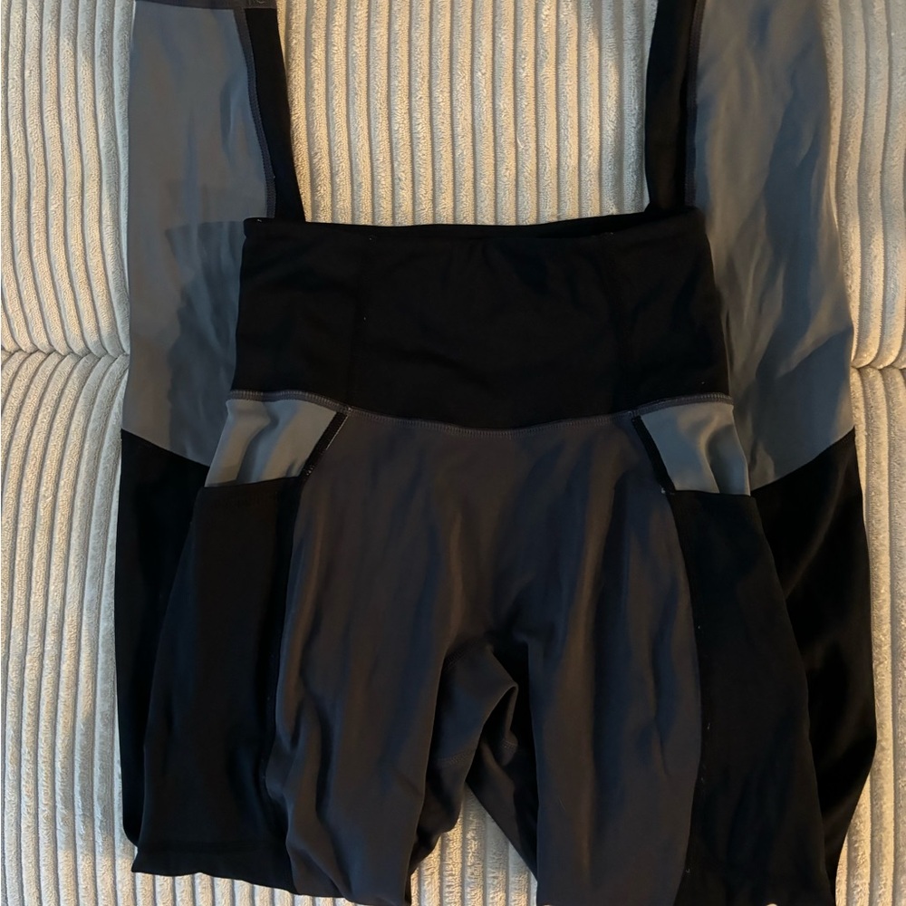 Buff bunny journey leggings